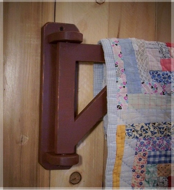 Primitive Blanket Crane / Quilt Towel or Linen Keep