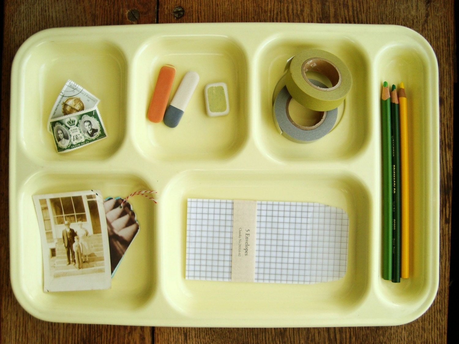 ON SALE. vintage school lunch tray.