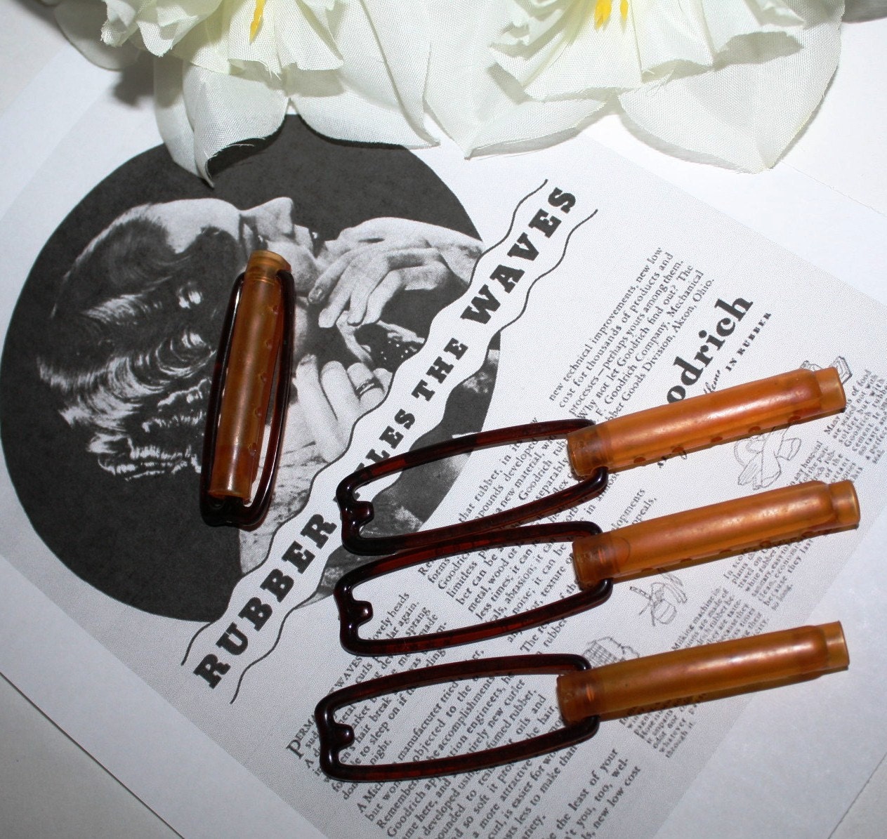 Vintage 4 LUCITE & SOFT RUBBER Womens Hair Curlers