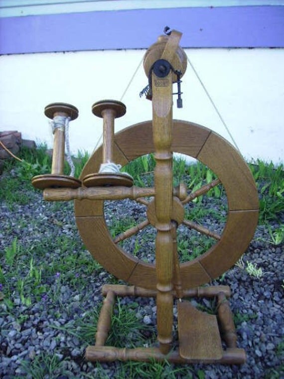 Louet S75 Limited Edition oak Spinning wheel