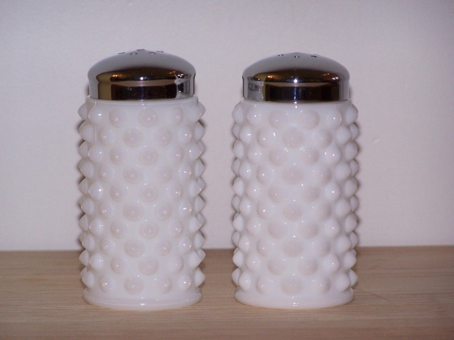 Fenton Milk Glass Hobnail Salt n Pepper Shaker