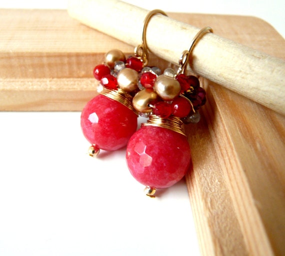 Items similar to The Caymee in red - elegant earrings with faceted red ...