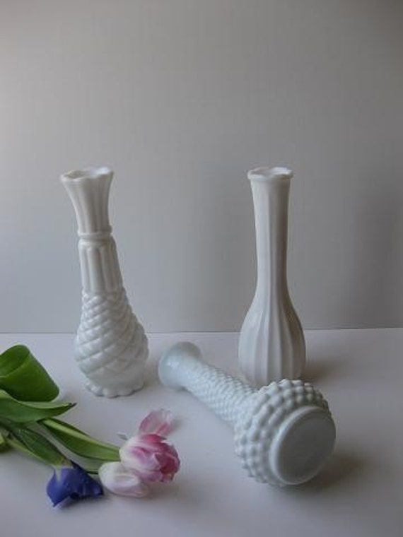 Classic Vintage Milk Glass Bud Vase Collection of Three EO