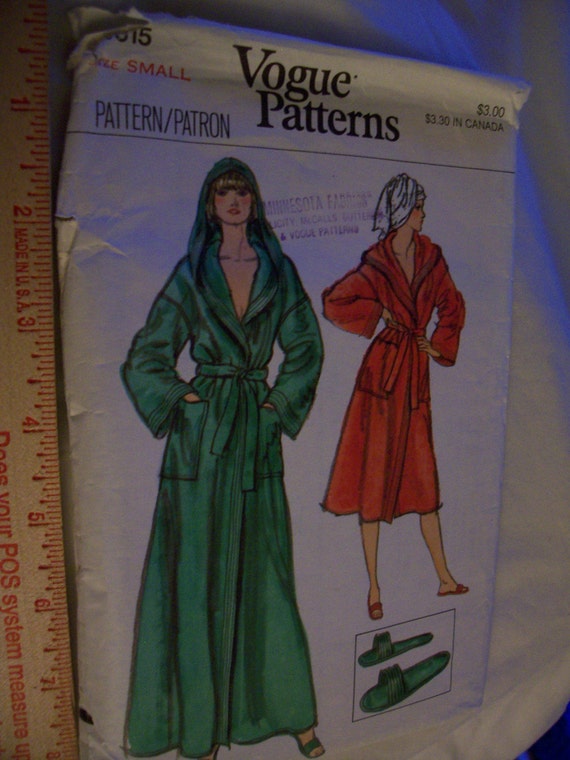 Vintage Vogue Pattern 2 length Hooded Robe in size Small
