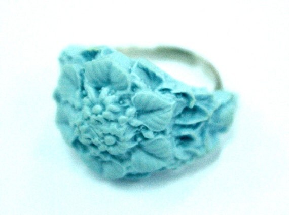 Sophisticate handcrafted clay ring, turquoise color, adjustable