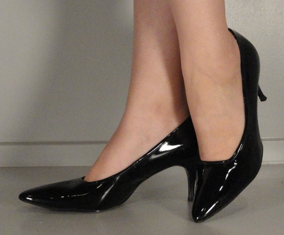 shiny black high heels shiny black vintage pumps stilettos heels shoes 1970s 1980s shiny black high heels shiny black vintage pumps stilettos heels shoes 1970s 1980s