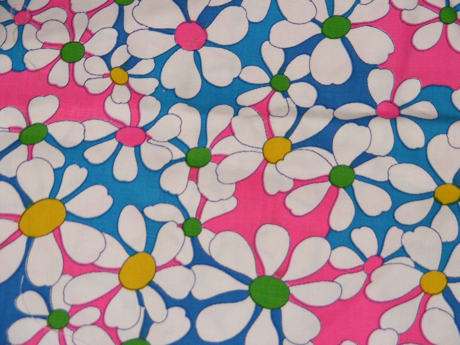 Vibrant Flower Power Vintage 60s Material 1 Yard And 18 Inches