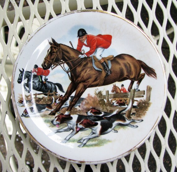 Vintage Collectible Hunting Horse Plate