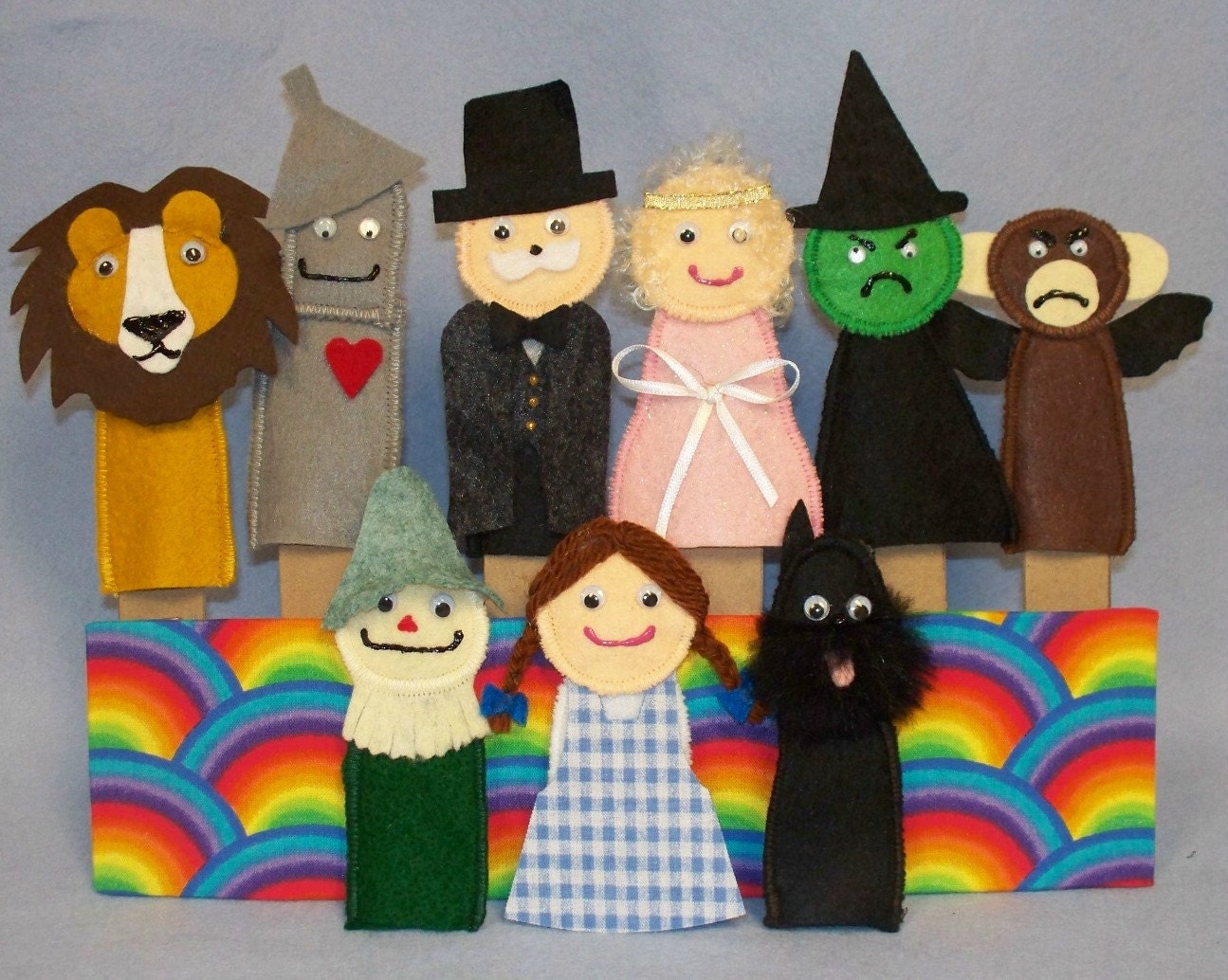 Wizard of Oz Felt Finger Puppets by littlefox71 on Etsy