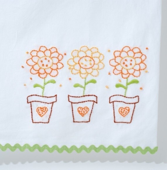 Zinnia Embroidery Pattern by KimberlyOuimet on Etsy