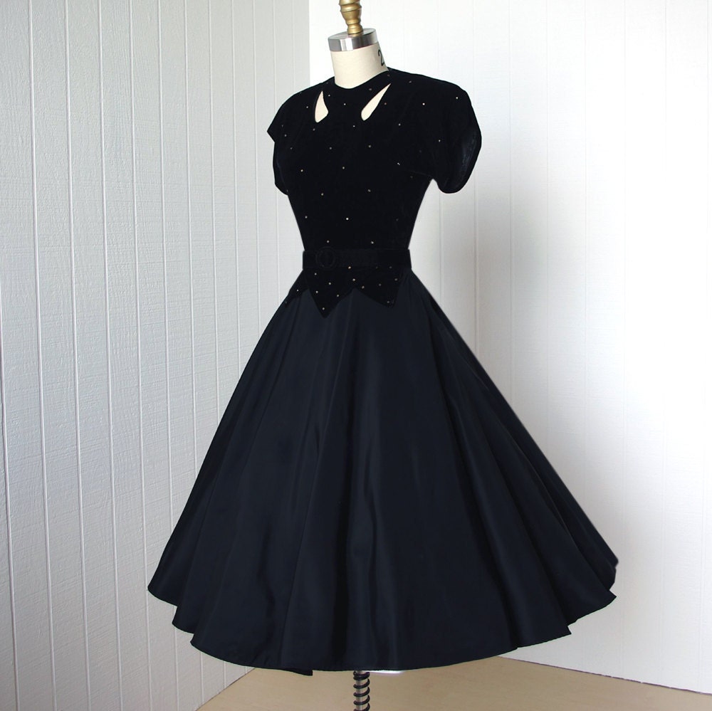 vintage 1940's dress ...classic hollywood glam velvet and