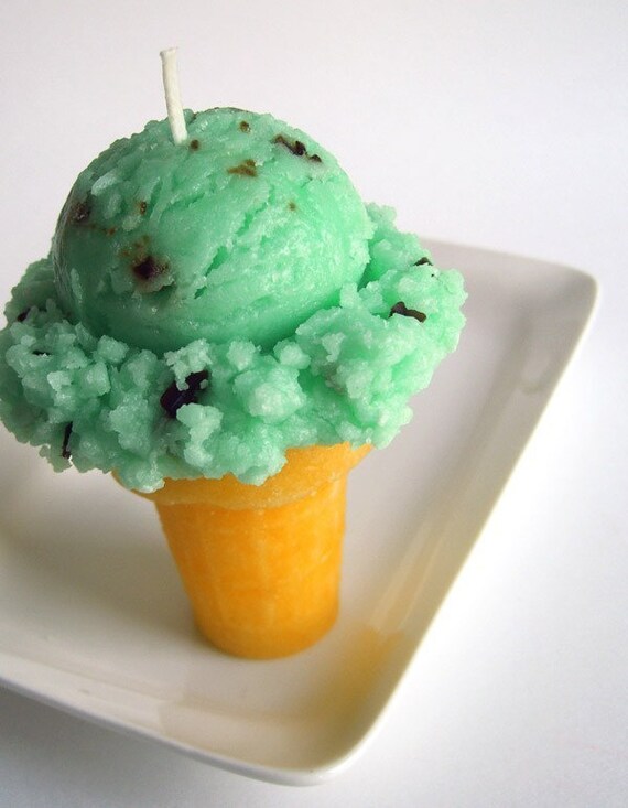 ICE CREAM CANDLE Mint Chocolate Chip candy cane by kokocandles