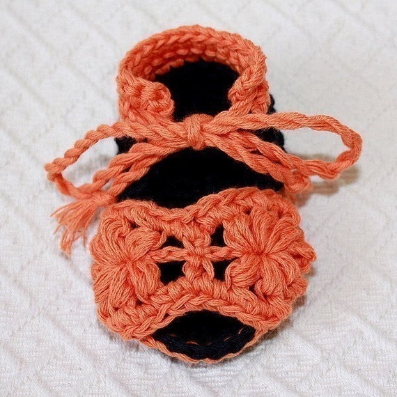 PATTERN crocheted Flower Baby Sandals by monpetitviolon on Etsy