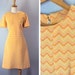 1960s Mod Dress / 60s Wavy Zig Zag Scooter Dress / L