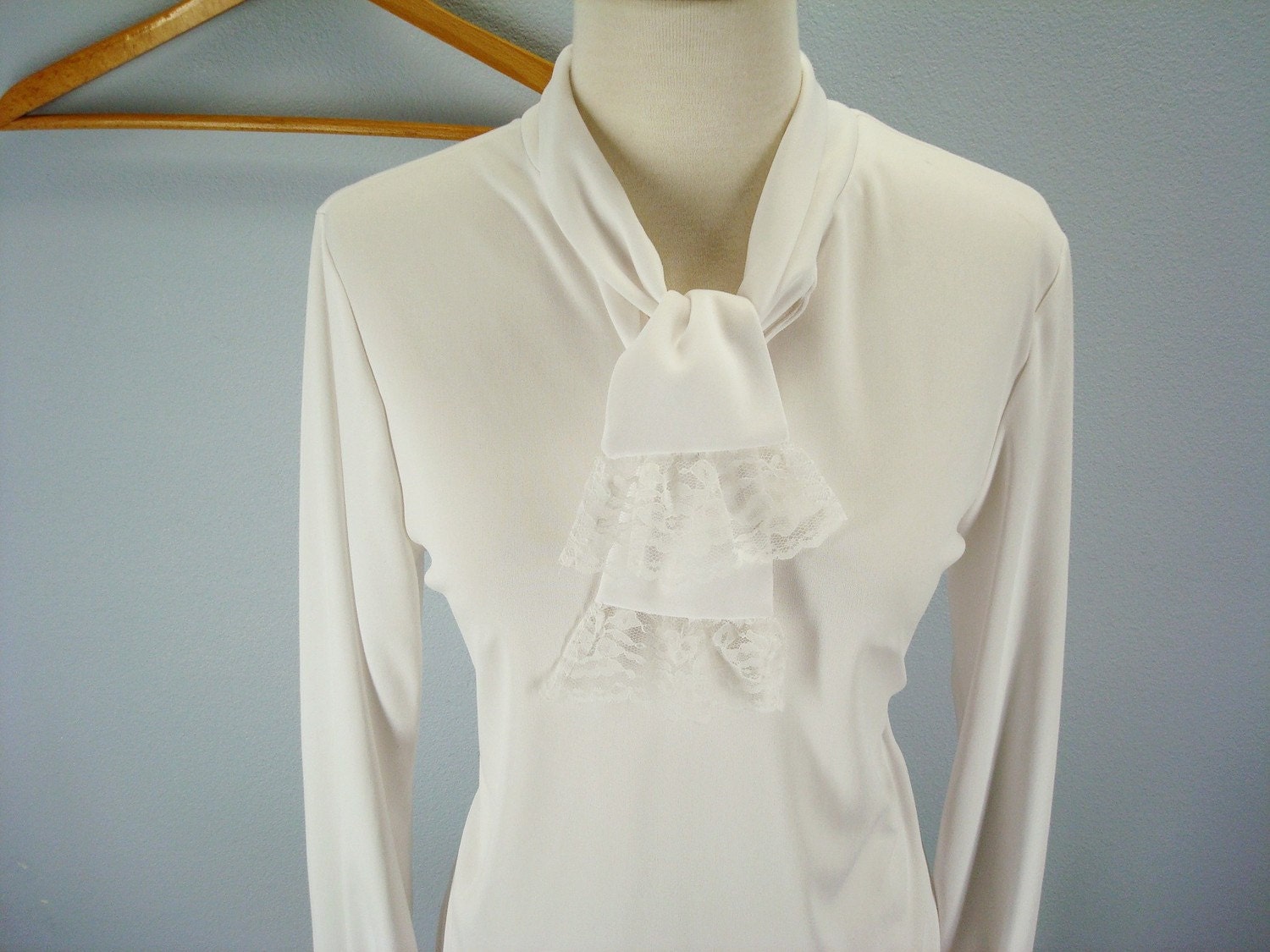 vintage 70s White PIRATE Lace Blouse