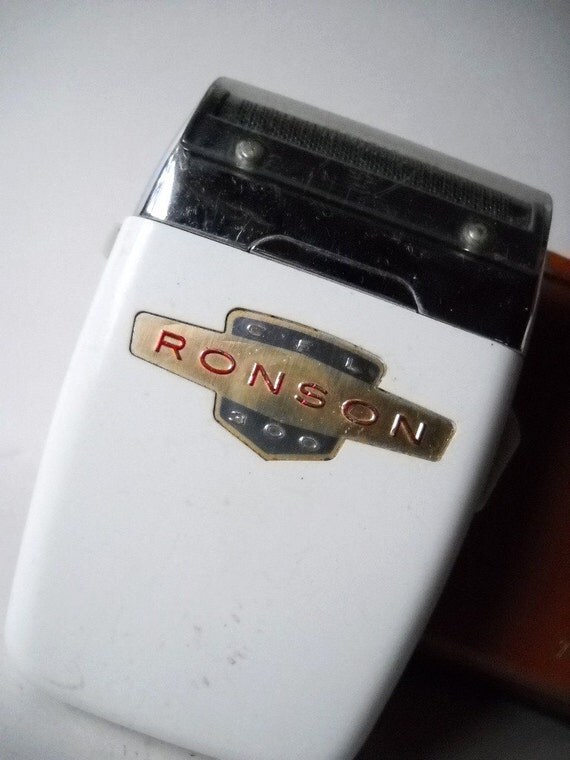 Vintage Ronson Electric Razor Shaver