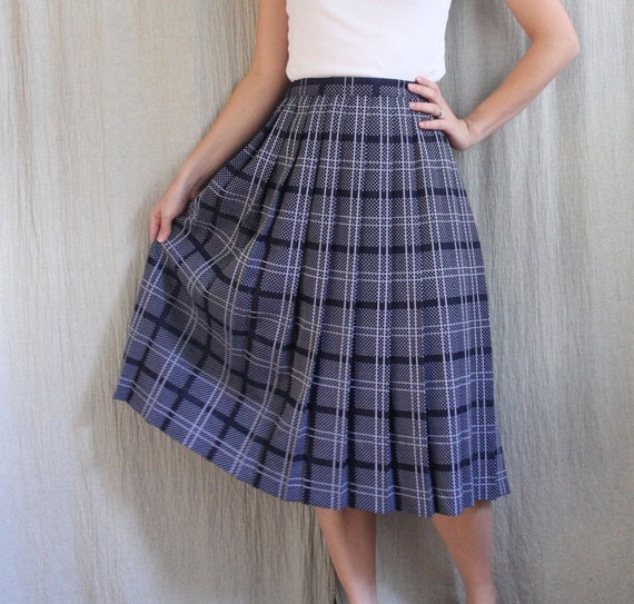 Vintage Navy Plaid Schoolgirl Pleated Skirt by adVintagous on Etsy