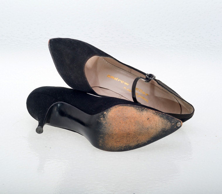 Vintage Shoes 50s 60s Black Velvet Hourglass High Heels
