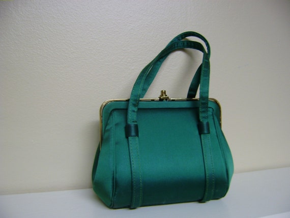 emerald green satin evening bag // St. Patricks Day // St.