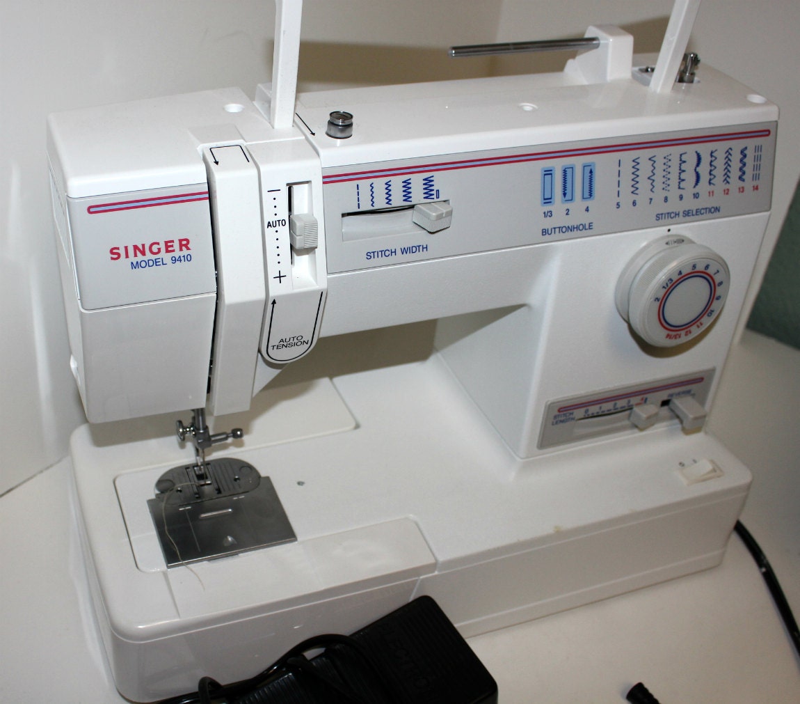 Singer 9410 Sewing Machine with Manual and Case