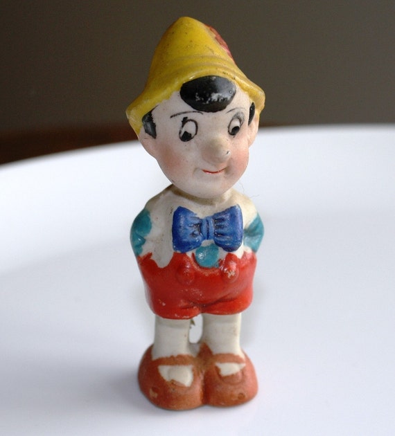 walt disney pinocchio figurines