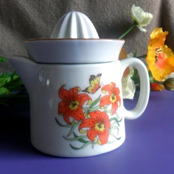 Vintage Citrus Juicer Pitcher