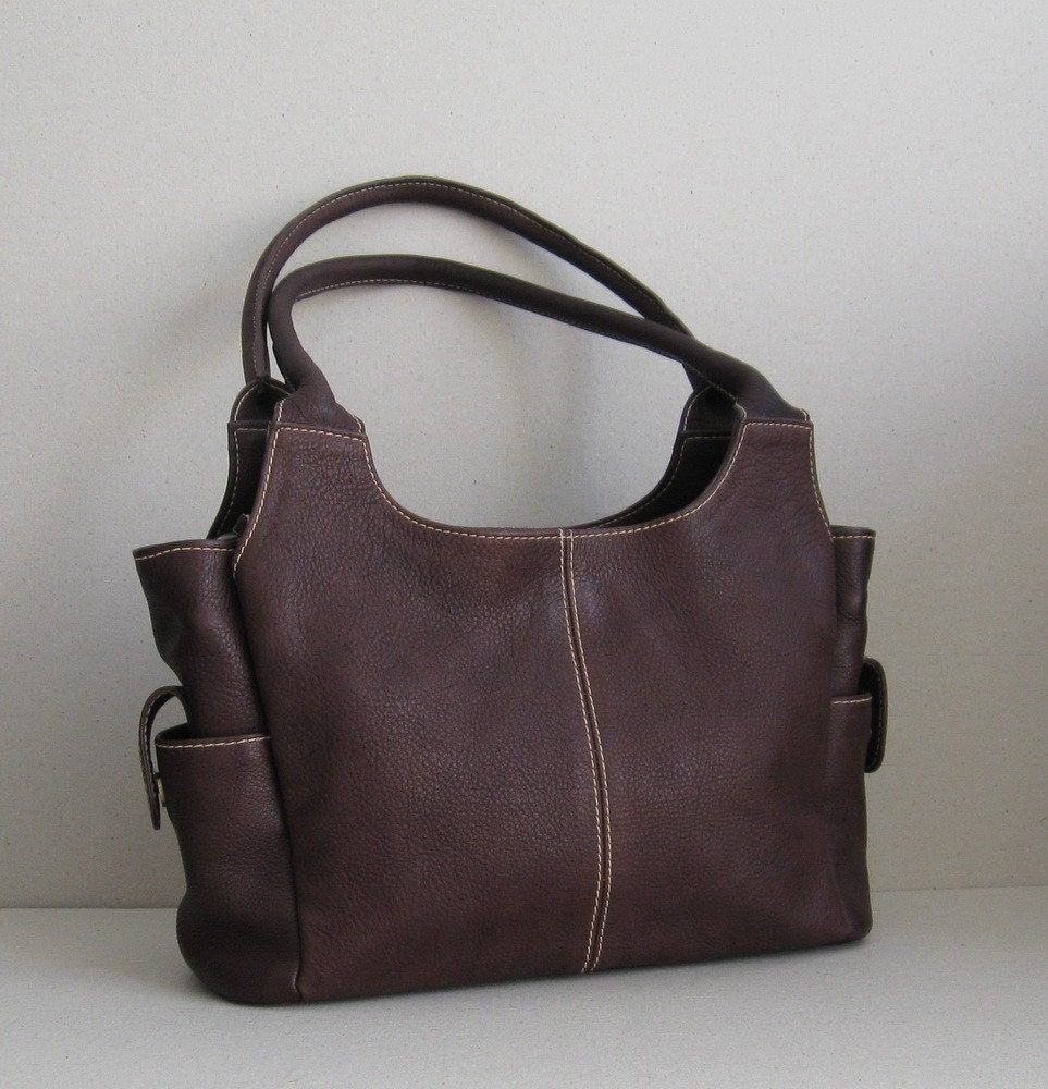 SUSAN Dark brown butter soft leather handbag / by artoncrafts