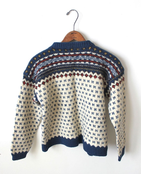 vintage NORWEGIAN sweater.