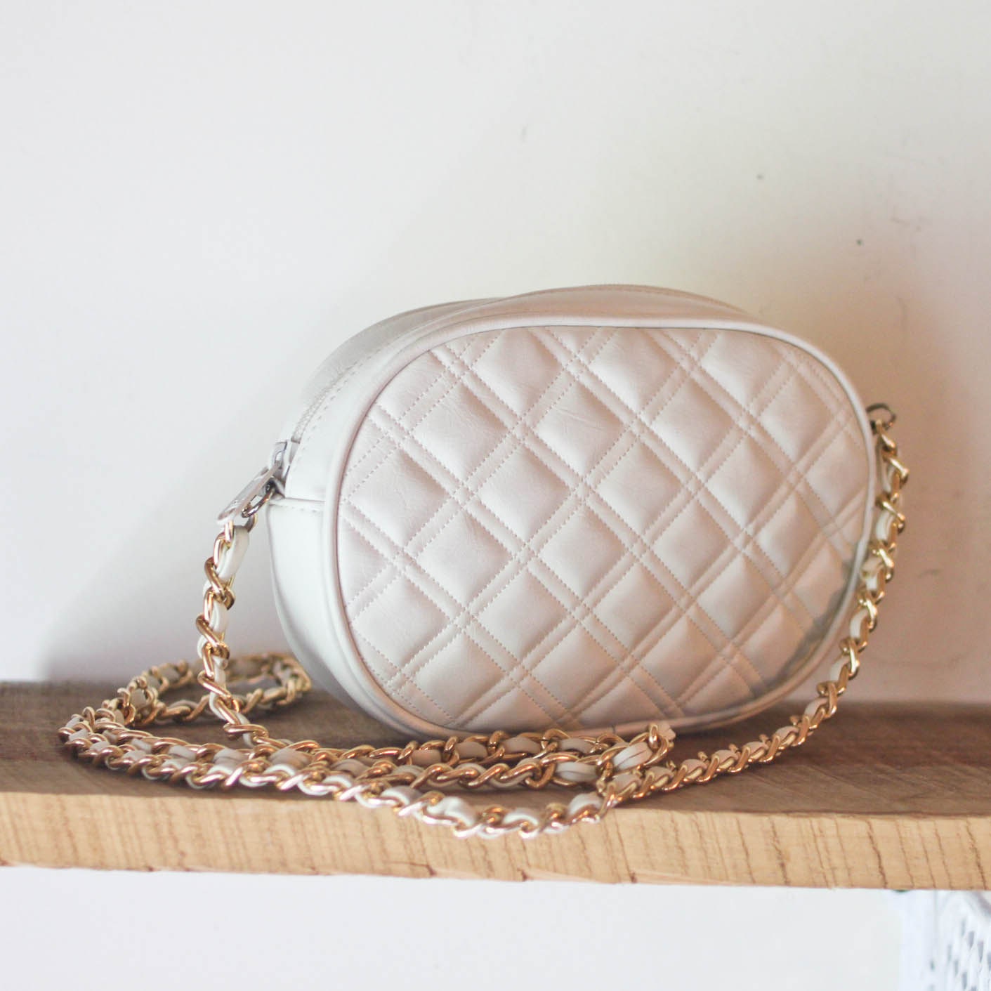 white silver chain bag