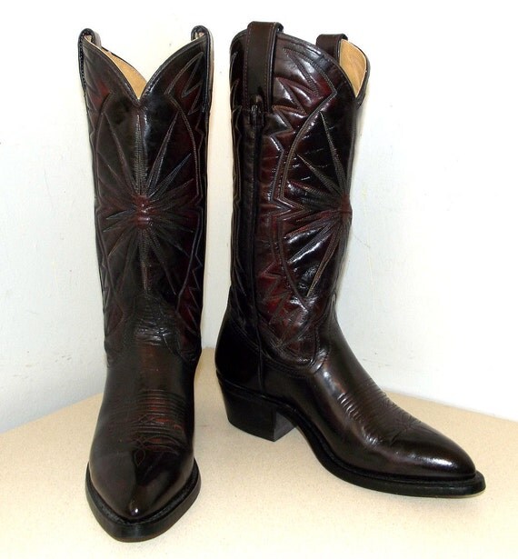 Vitnage Wrangler brand cowboy boots with rainbow colored