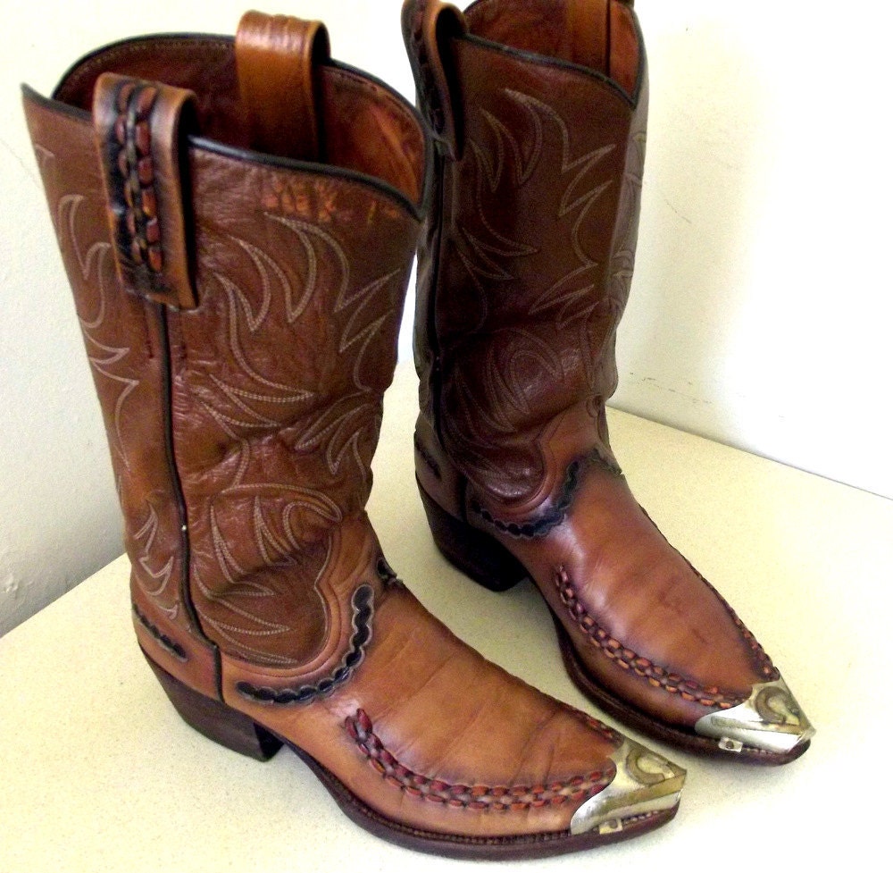 Fabulous Vintage Dan Post Brand Cowboy Boots size 8 B with the