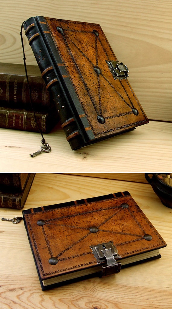 Leather Journal / Blank Book with Lock and Key Brown Antiqued