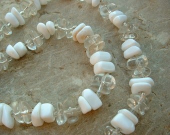 Clearance Sale! ... Vintage White and Clear Lucite Chip Necklace
