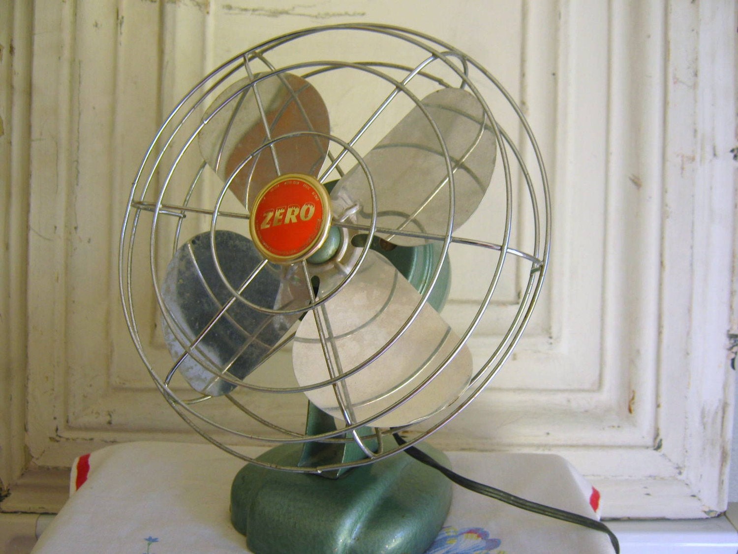 Vintage Metal Fan Zero Dorm Room