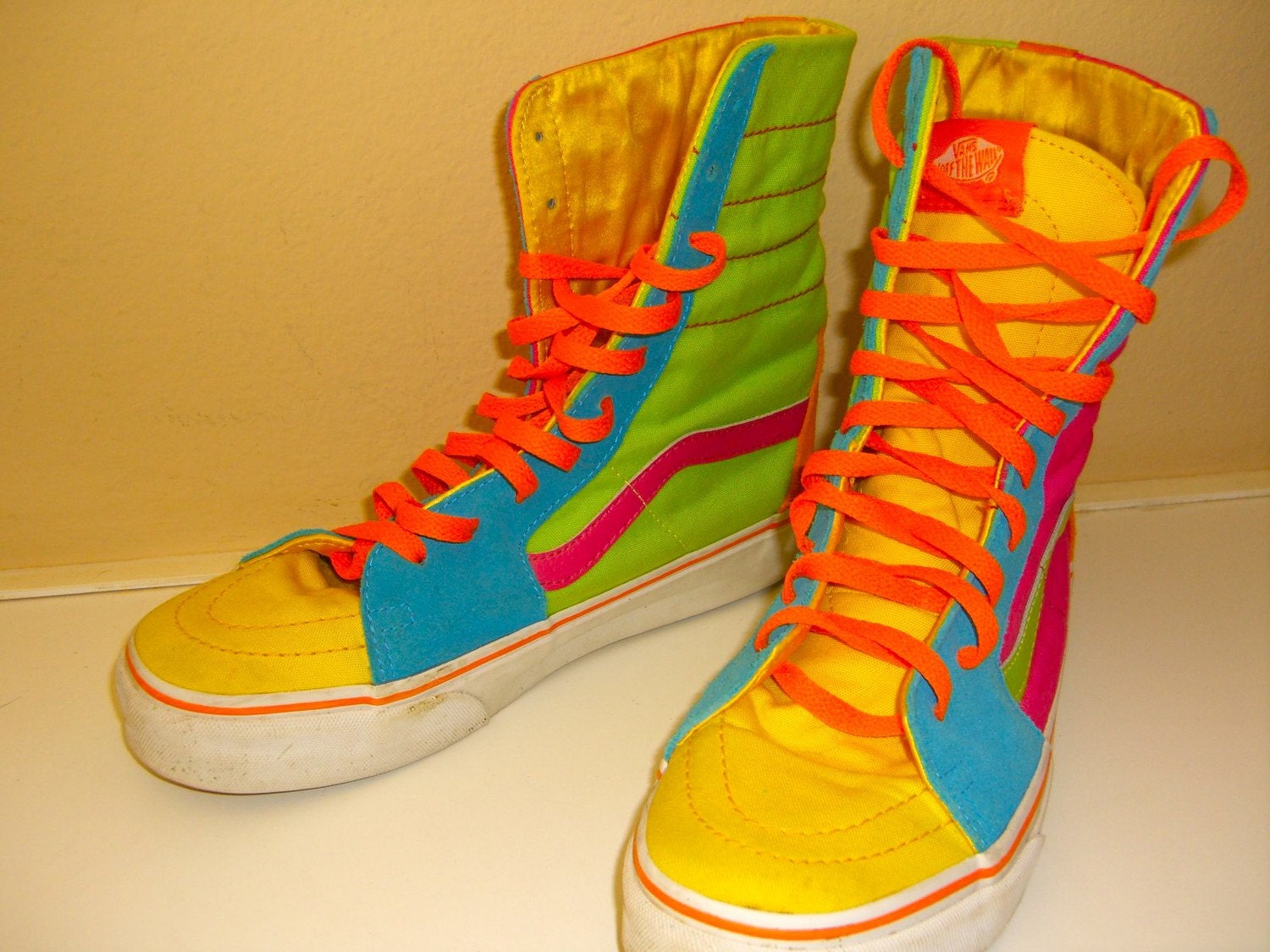 Vintage Off The Wall Vans Rainbow Multi Color High Top Shoes