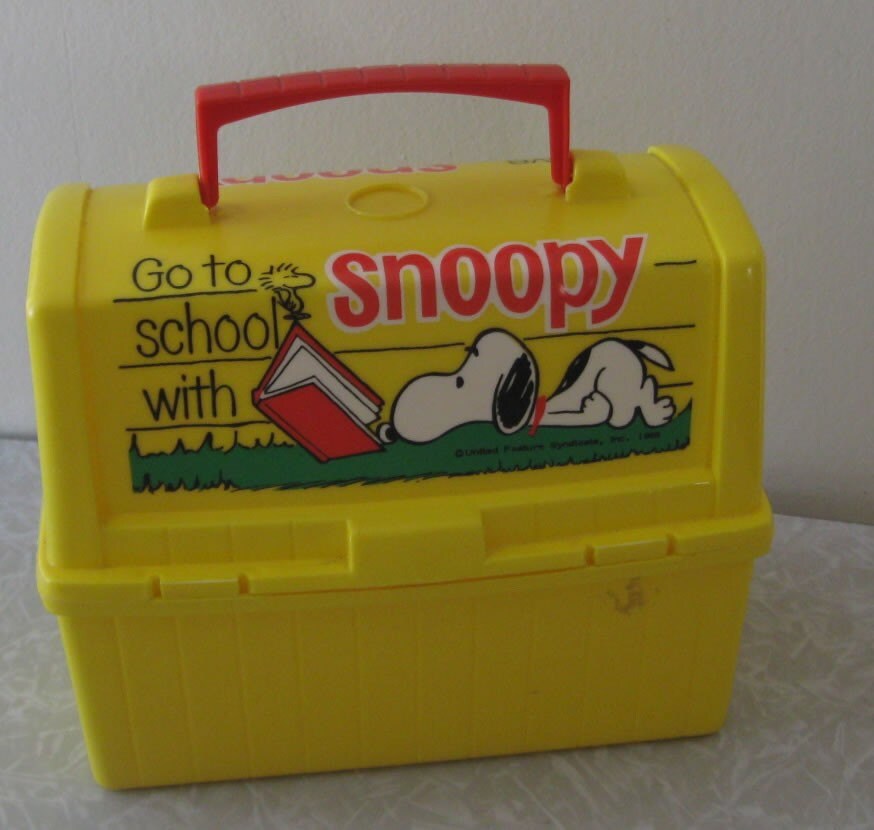 Have lunch with Snoopy yellow plastic lunchbox