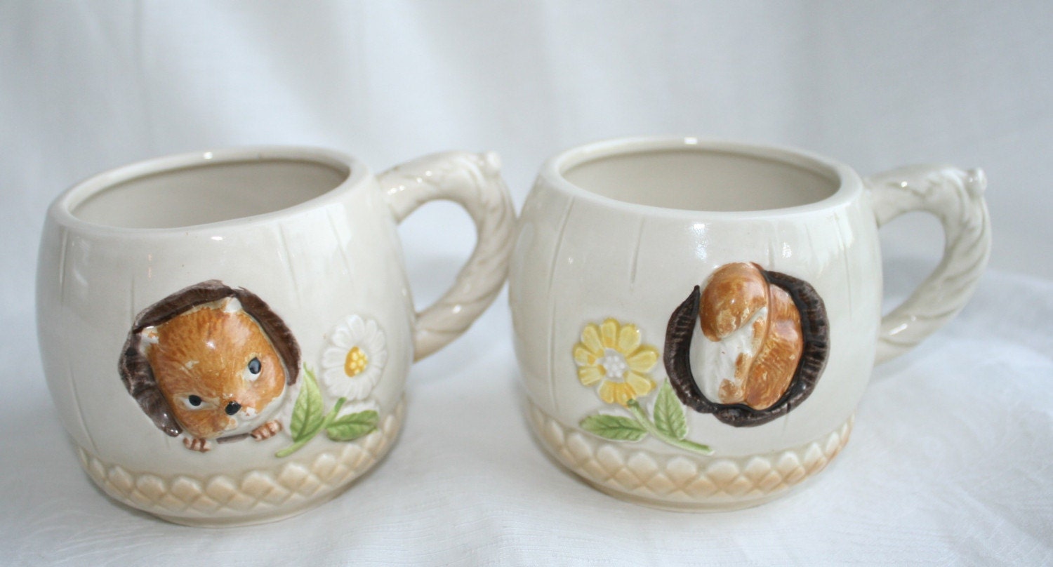 SALE Vintage 1977 Enesco Japan Tea Set Tea Pot 2 Teacups CUTE