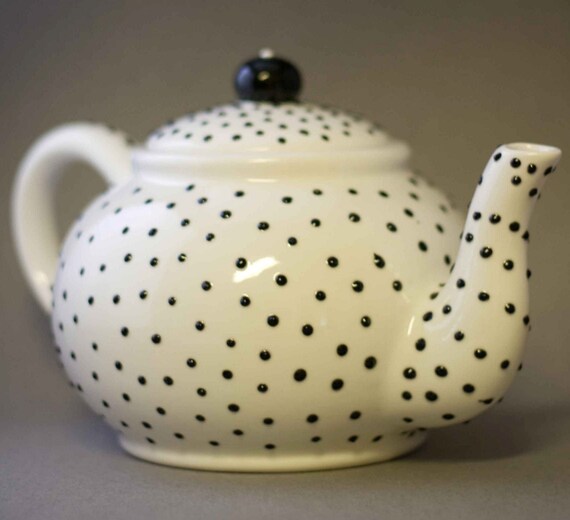 Black and white teapot by apiecebydenise on Etsy