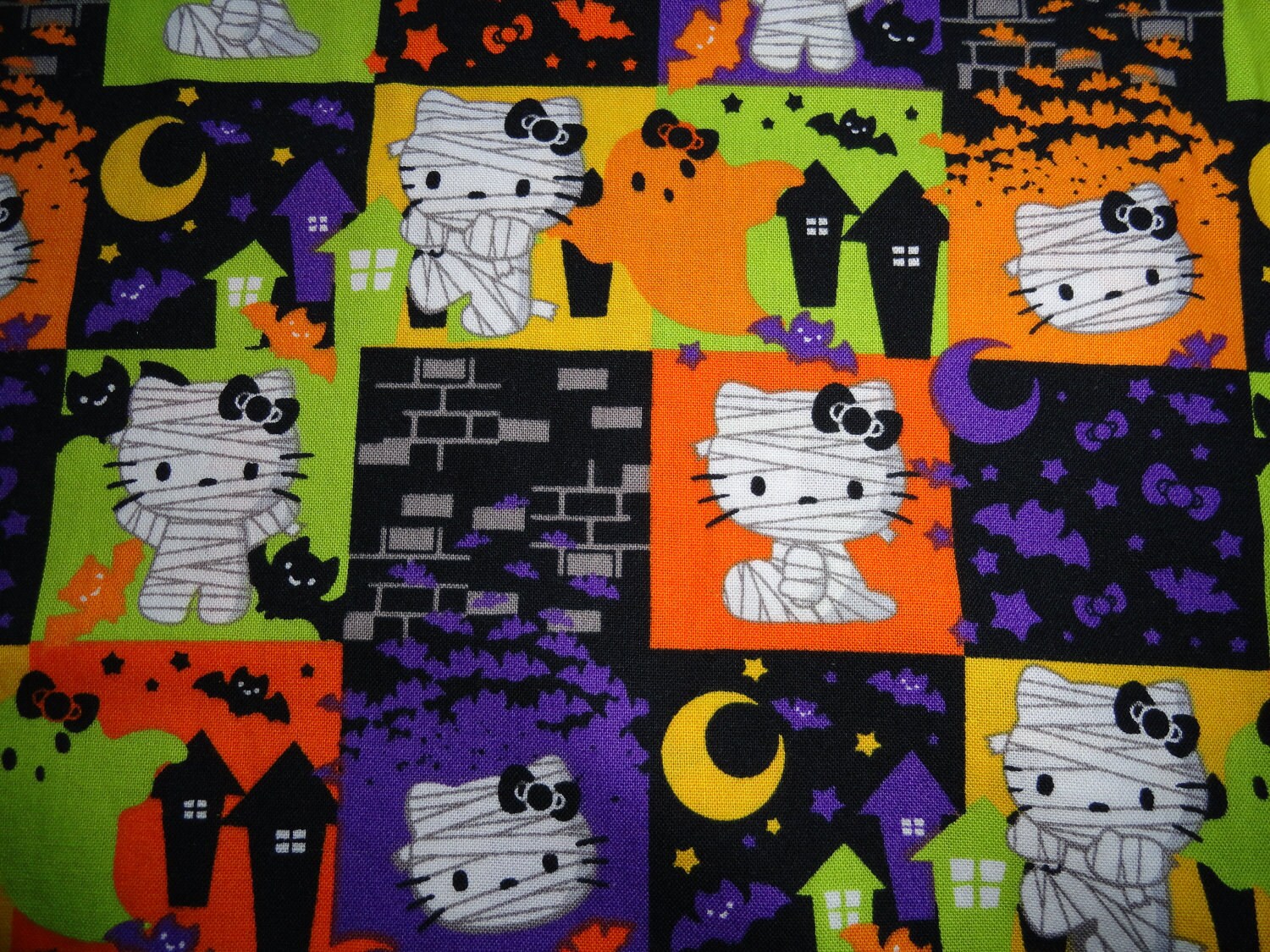 3yds 4in Hello Kitty Halloween Fabric