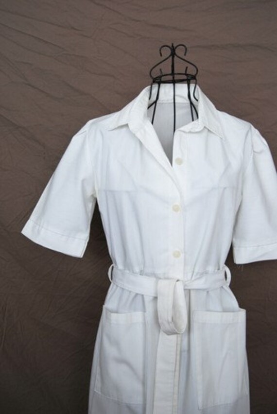 vintage 60s White Nurse Uniform Shirt Dress Sz M L by jessamity