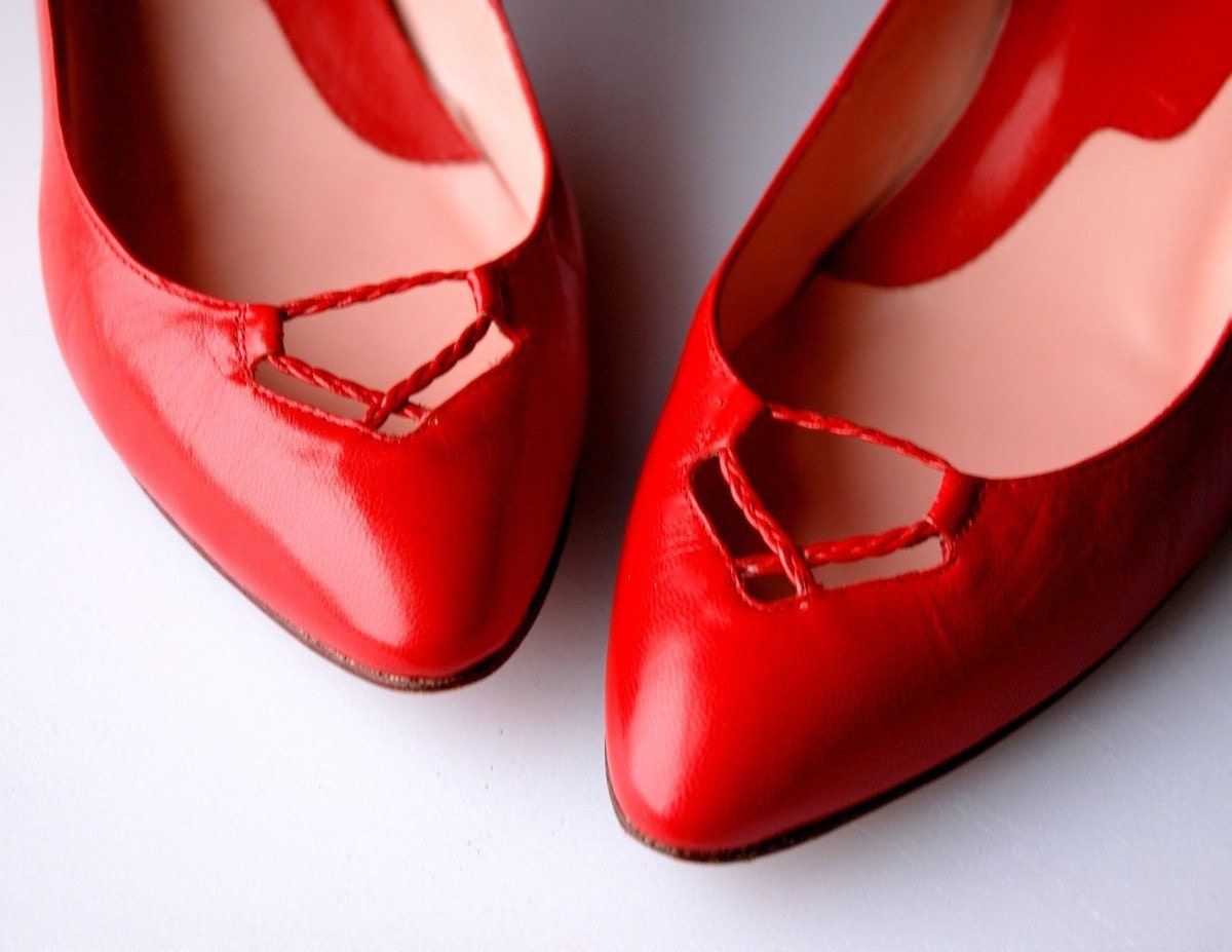 Gloria Vanderbilt Vintage Shoes. High Heeled Red Valentines
