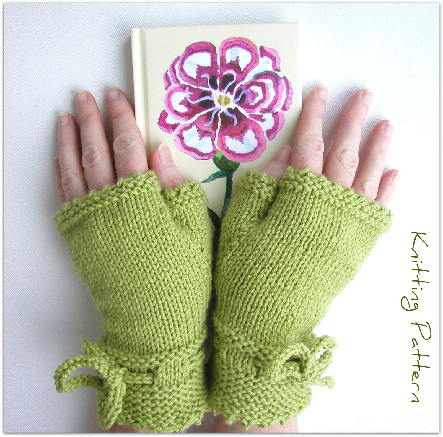 Mochi Plus Fingerless Gloves - Crystal Palace Yarns - free knit