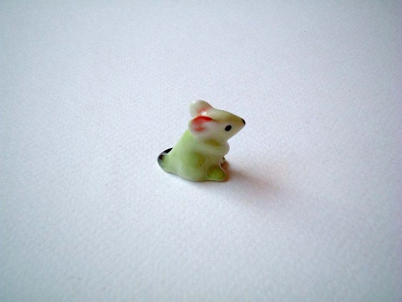 Little Light Green Ceramic Mouse: ceramic animal little