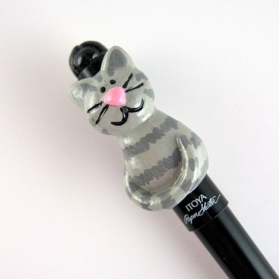 Writing Pen - Gray Tabby Cat, graduation gift, librarian, office, cute