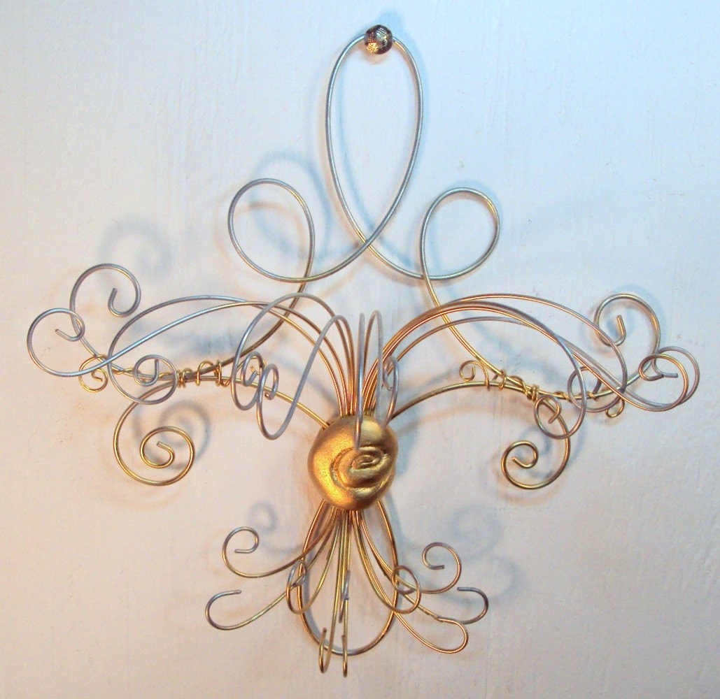 JEWELRY HANGER GOLD WITH 20 HOOKS