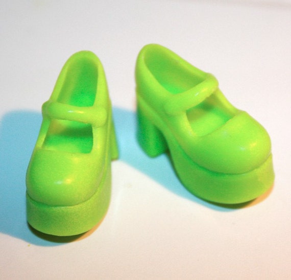 designer beach slides