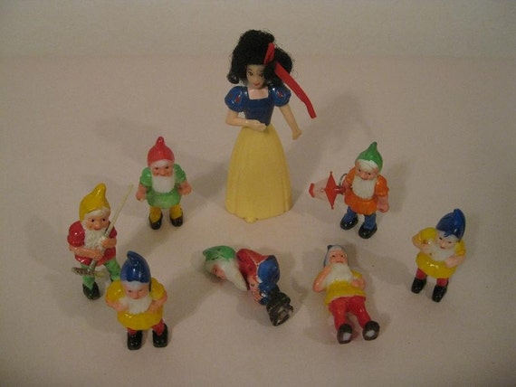 Snow White And The Seven Dwarfs Cake Decorations For Destash