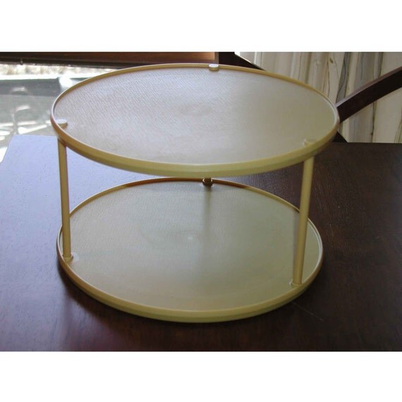 Rubbermaid Yellow 10.5 Inch Double Decker Lazy Susan Turntable