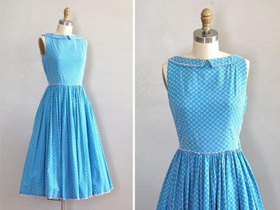 vintage 1940s COTTAGE BLUE calico dress