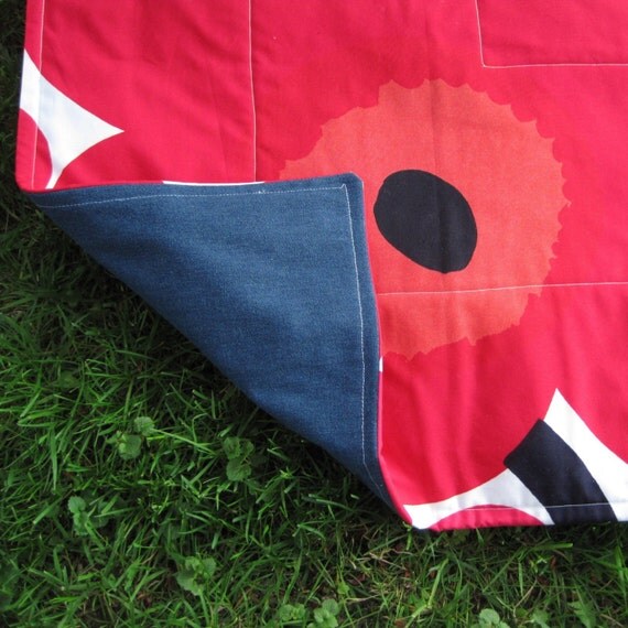 Marimekko PICNIC BLANKET in giant red poppies / eco friendly